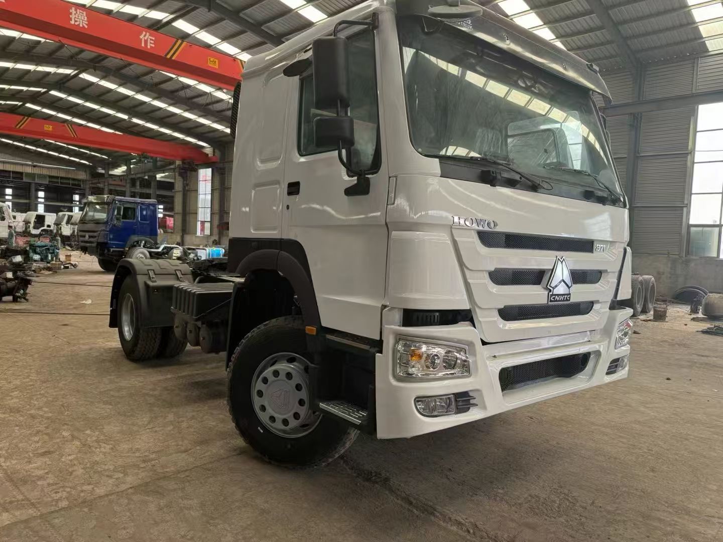 Cabeza tractora HOWO 371HP 4×2 de segunda mano – Tractor pesado Euro III