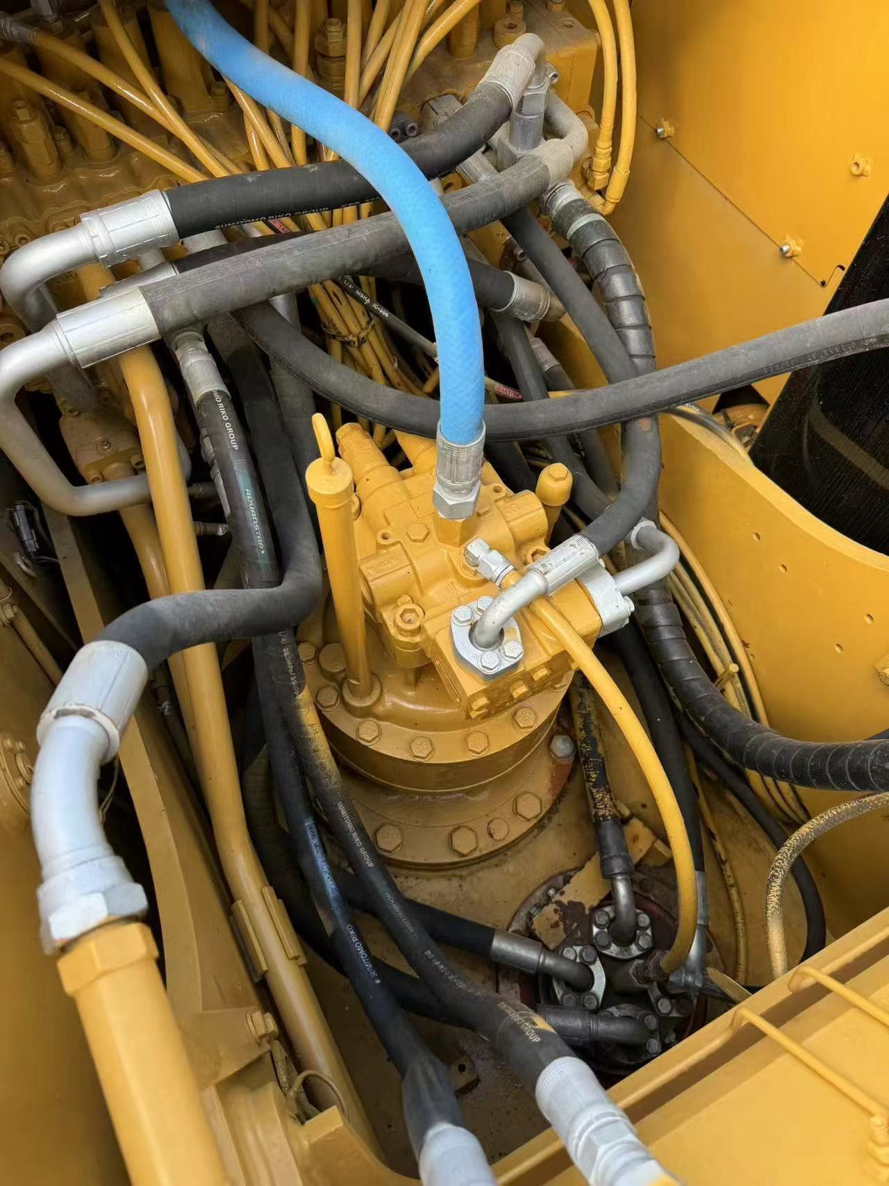 Excavadora CAT 320D2 de segunda mano en venta – Excavadora hidráulica Caterpillar de 20 toneladas | Motor potente | Rendimiento confiable