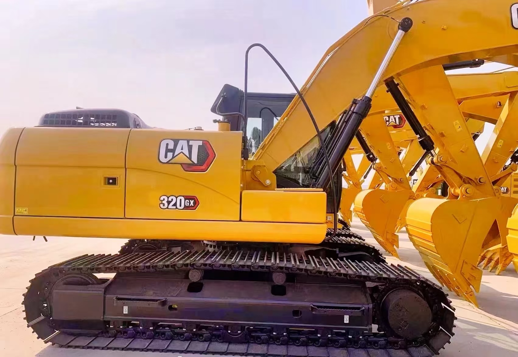 Excavadora CAT 320GX usada en venta – Retroexcavadora Caterpillar de 20 toneladas, eficiente en consumo de combustible | Confiable | Alto rendimiento