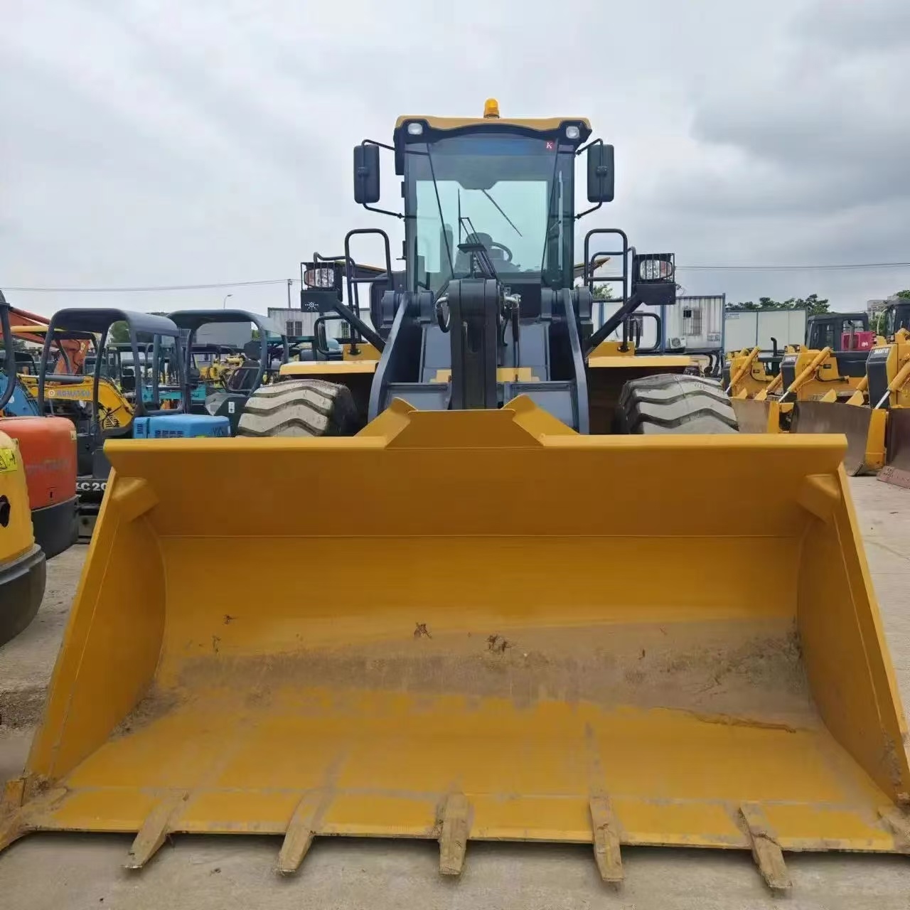 Cargadora de ruedas XCMG 50 usada en venta | Cargadora ZL50 | Motor potente | Rendimiento para trabajos pesados | Lista para trabajar