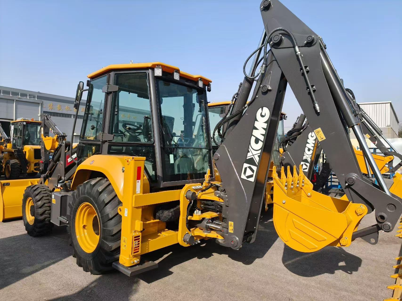 Cargadora Retroexcavadora XCMG XC870HK en Venta | Cuchara Cargadora de 1.0m³ | Retroexcavadora 4WD | YUYAN MACHINERY