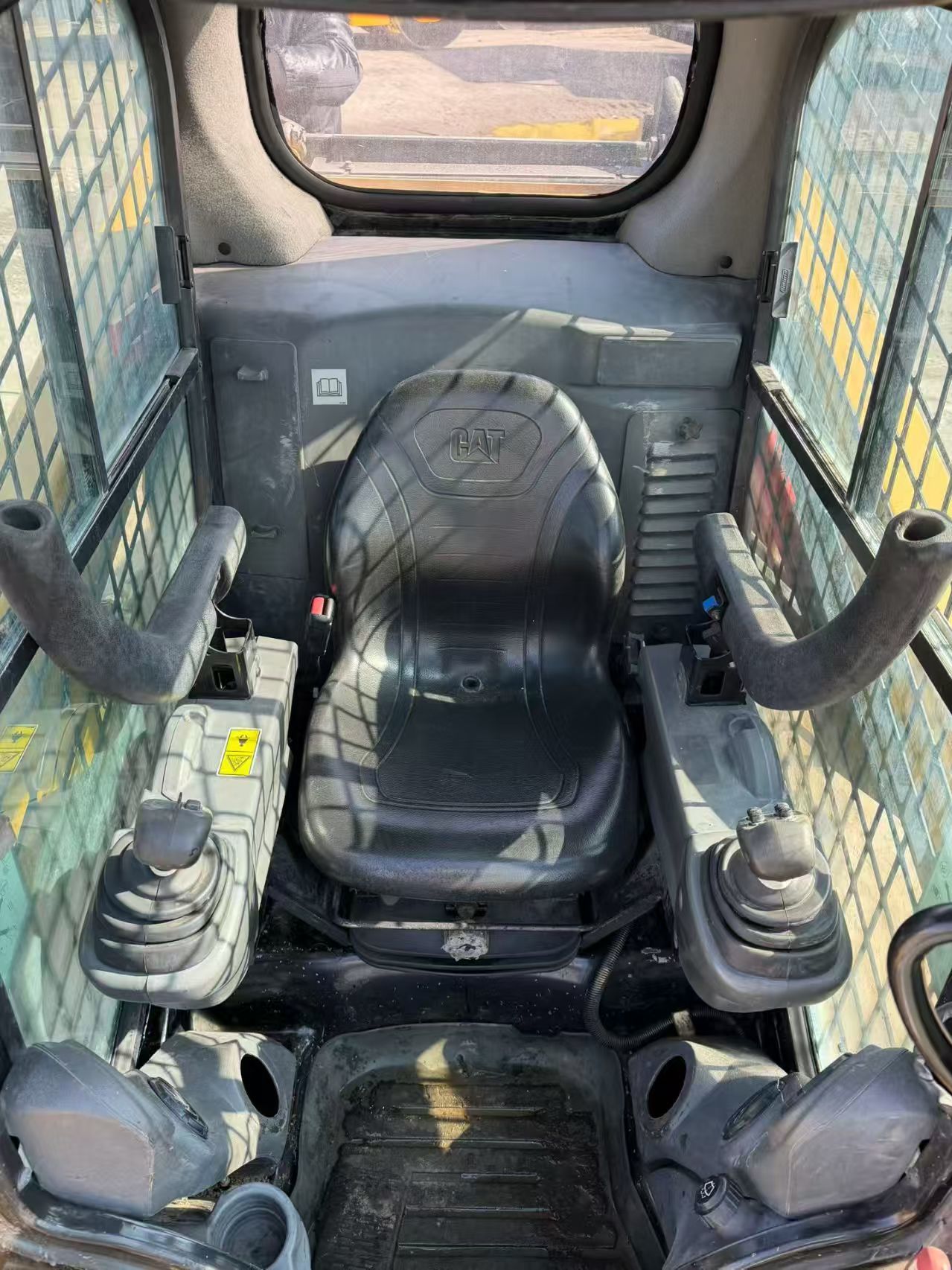 Minicargador CAT 236D de segunda mano en venta | Minicargador compacto de Caterpillar | Potente motor CAT | En buen estado | Listo para trabajar