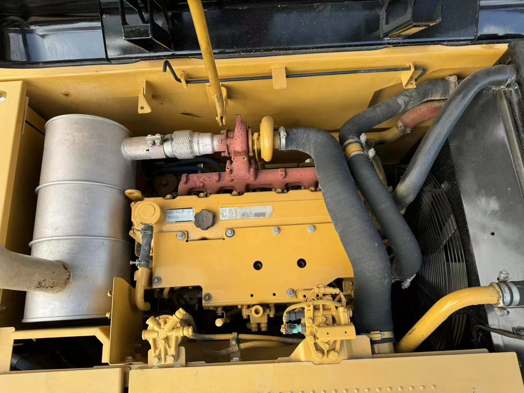 Excavadora CAT 320D2 de segunda mano en venta – Excavadora hidráulica Caterpillar de 20 toneladas | Motor potente | Rendimiento confiable