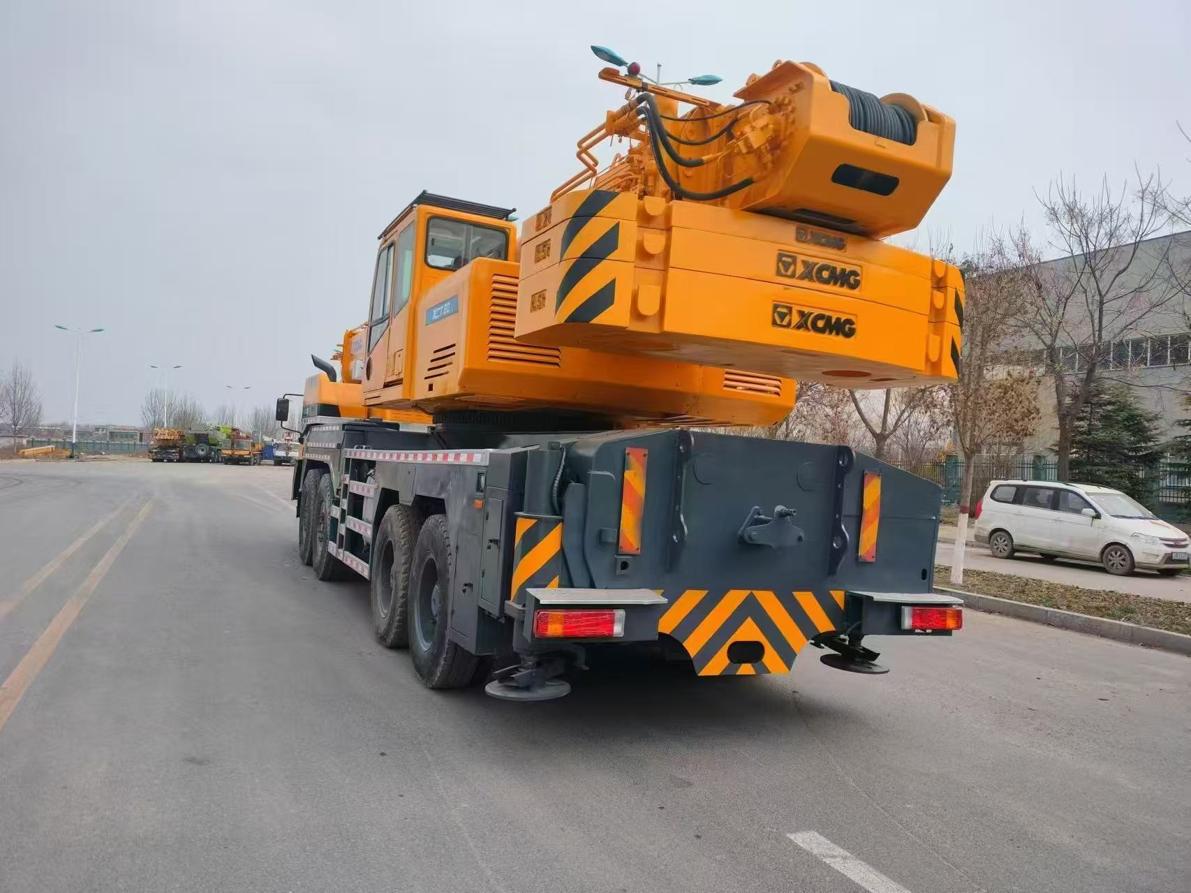 Grúa sobre camión XCMG de 80 t | Grúa usada QY80K / XCT80 | Potente capacidad de elevación de 80 toneladas