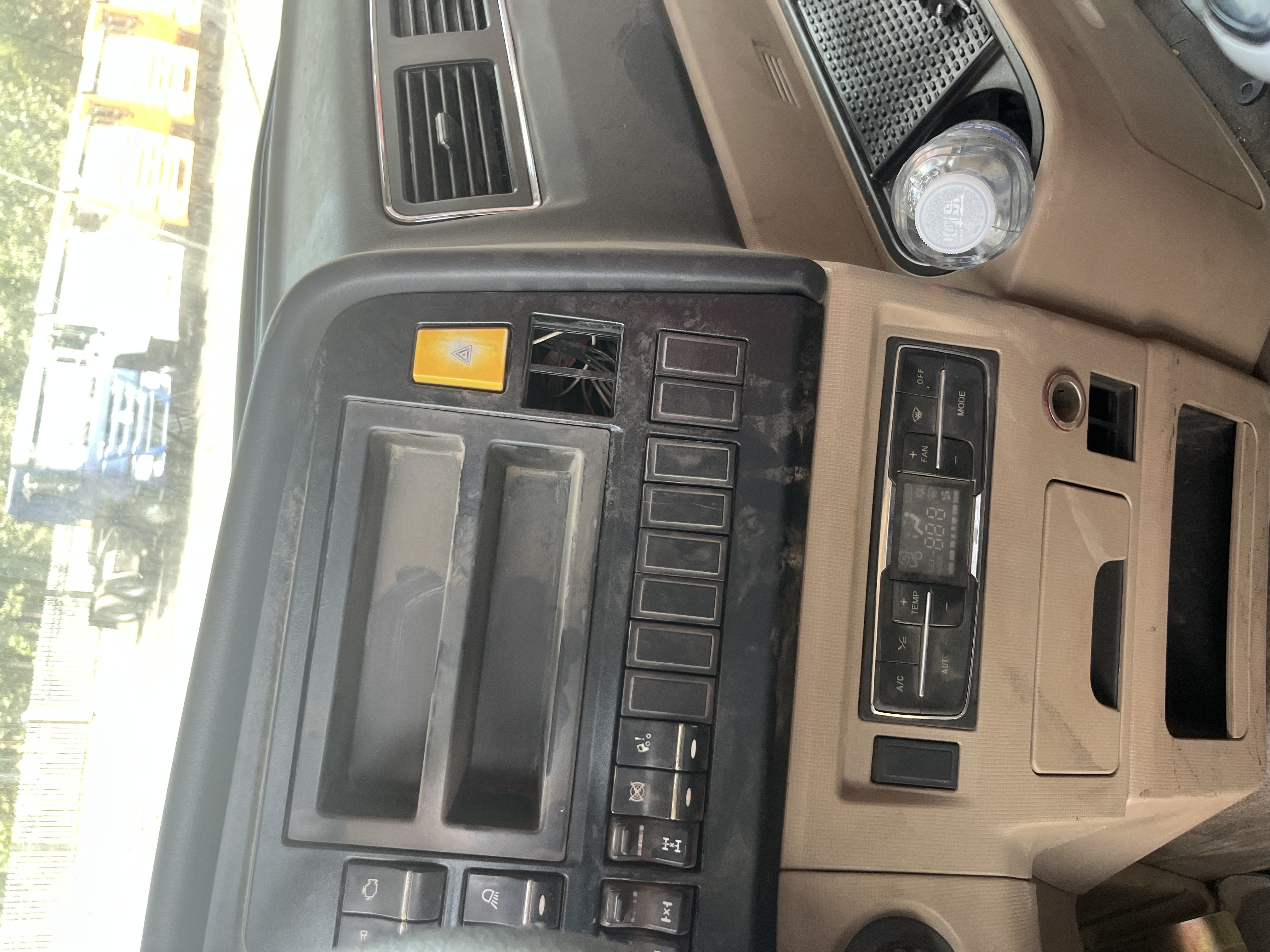 Camión volquete SINOTRUK HOWO TX 6×4 de 400 CV – Camión minero pesado Euro III